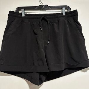 90 Degree By Reflex Black Running Shorts Women's Size XL. Folded Hem. Pockets.